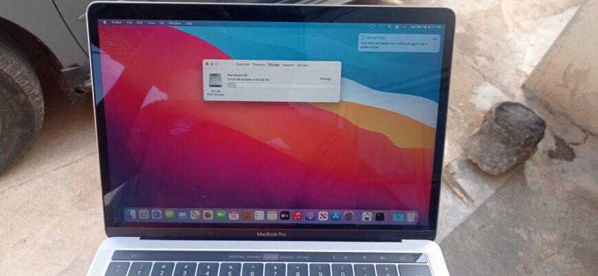 Mac Book Pro 2017 (touch bar ID)