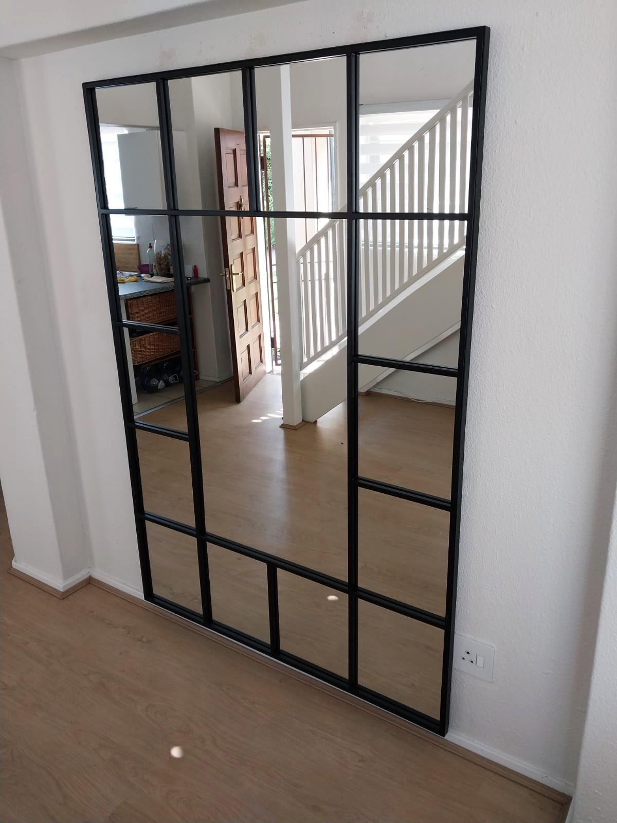 4ft by 6ft Hexagon mirror design