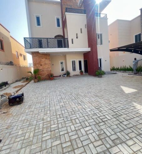 Six bed room executive Duplex