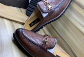 Traditional and corporate shoe