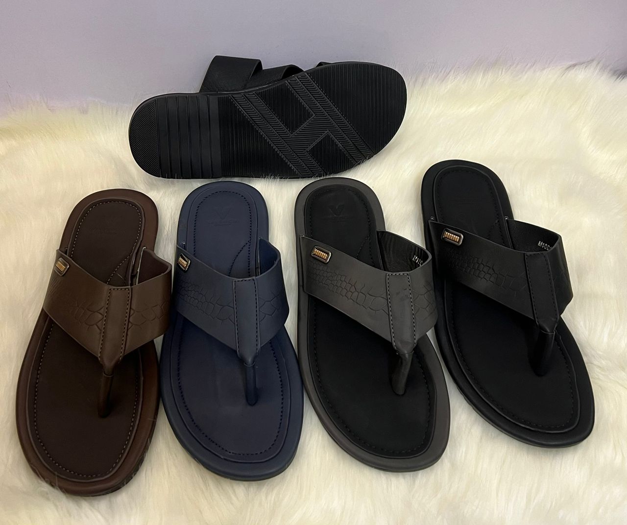 Shoe for native wears