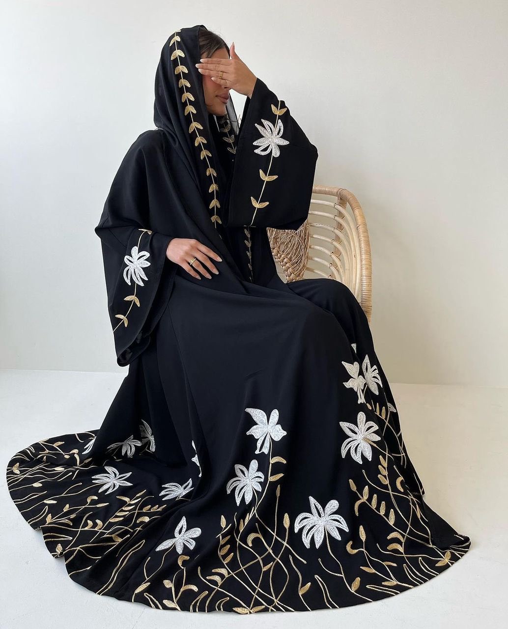 Dubai Abaya
