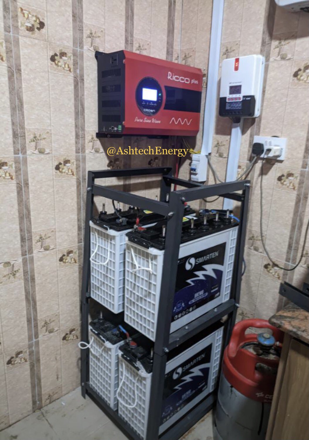 Solar panel installation and repair