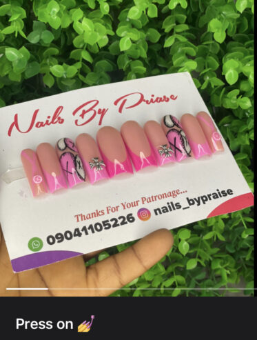 Nails_and_LashByPraise