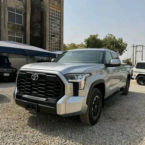 Toyota tundra 4×4