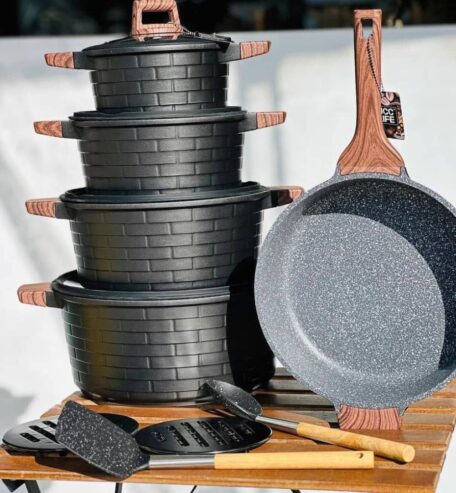 Granite cookware set