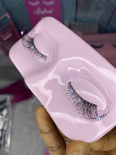 Easy to wear Strip Lashes in Nigeria