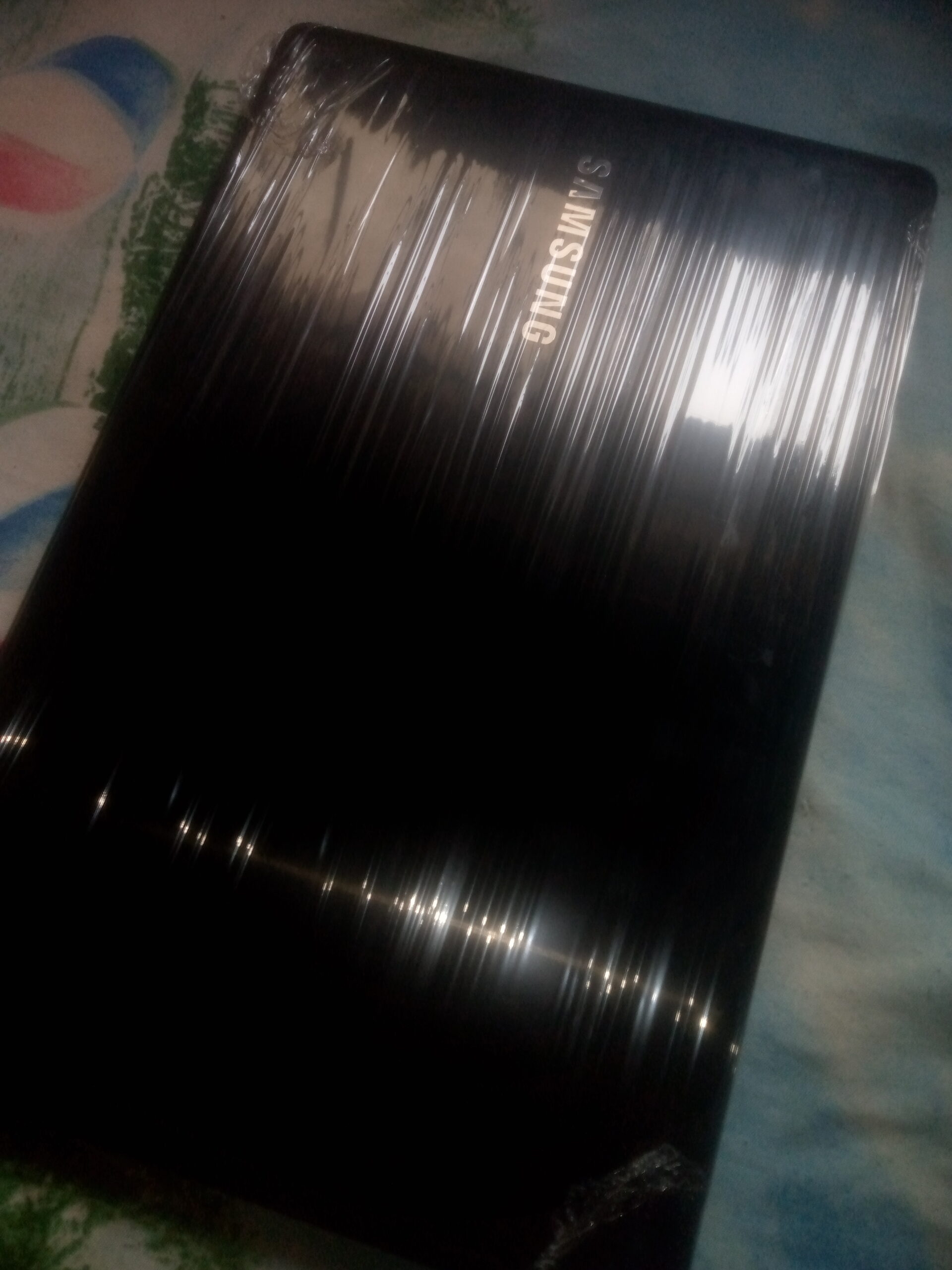 CLEAN AND NEAT UK USED DEDICATED GRAPHICS NVIDIA SAMSUNG COREI5 8GB,500GB HDD