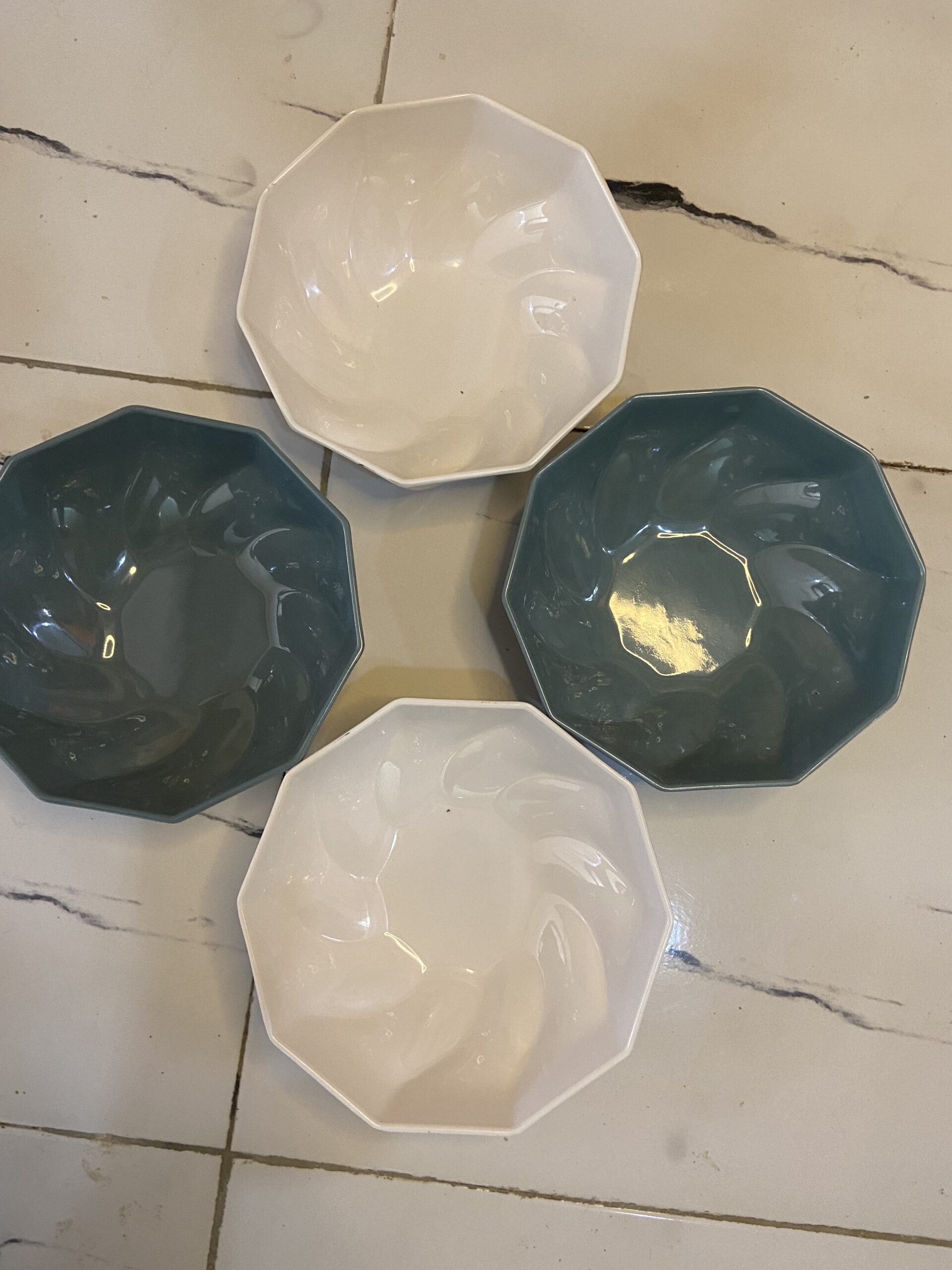 Decagon shape soup bowl