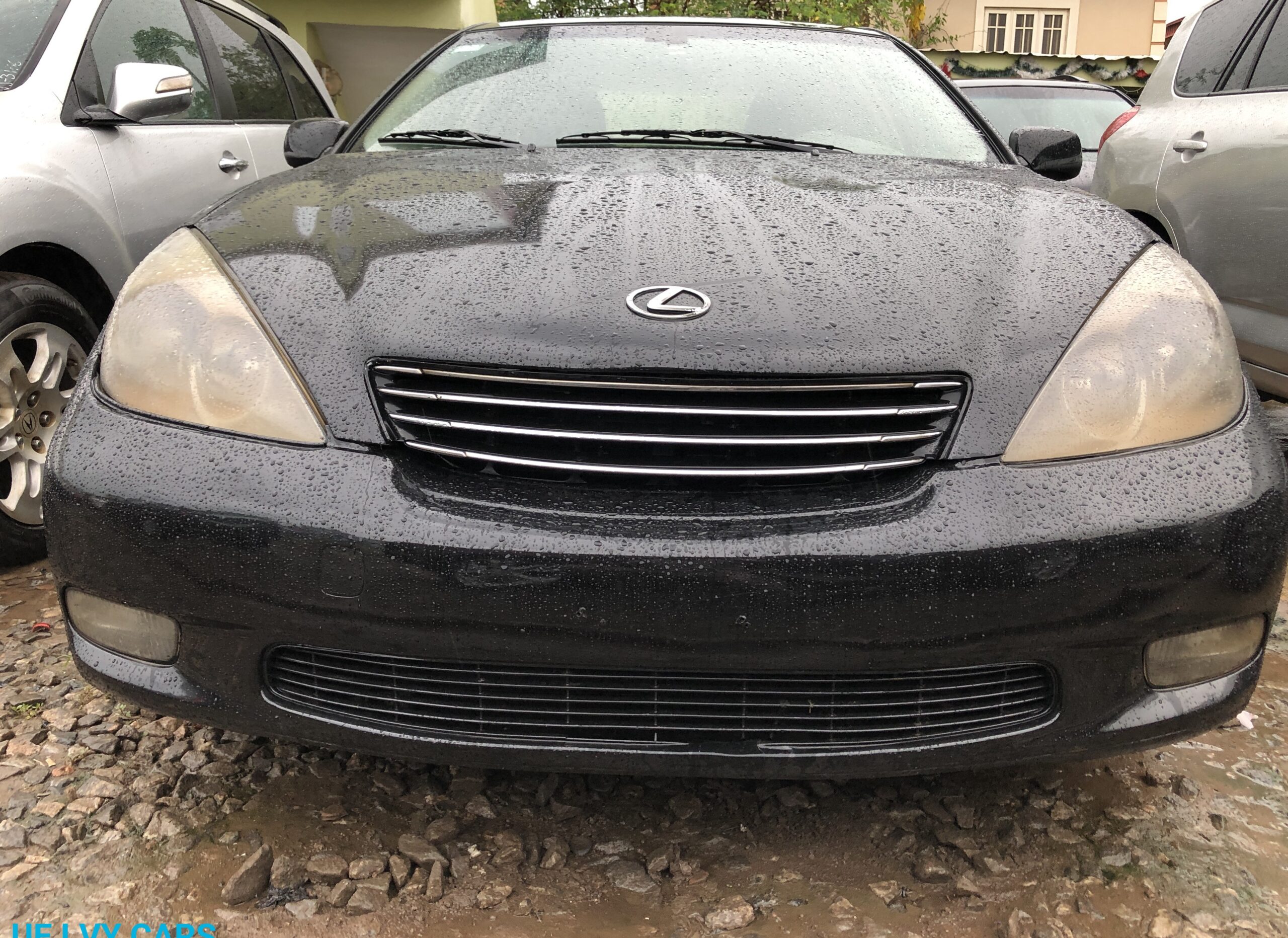 Lexus ES300 Nigeria used neat