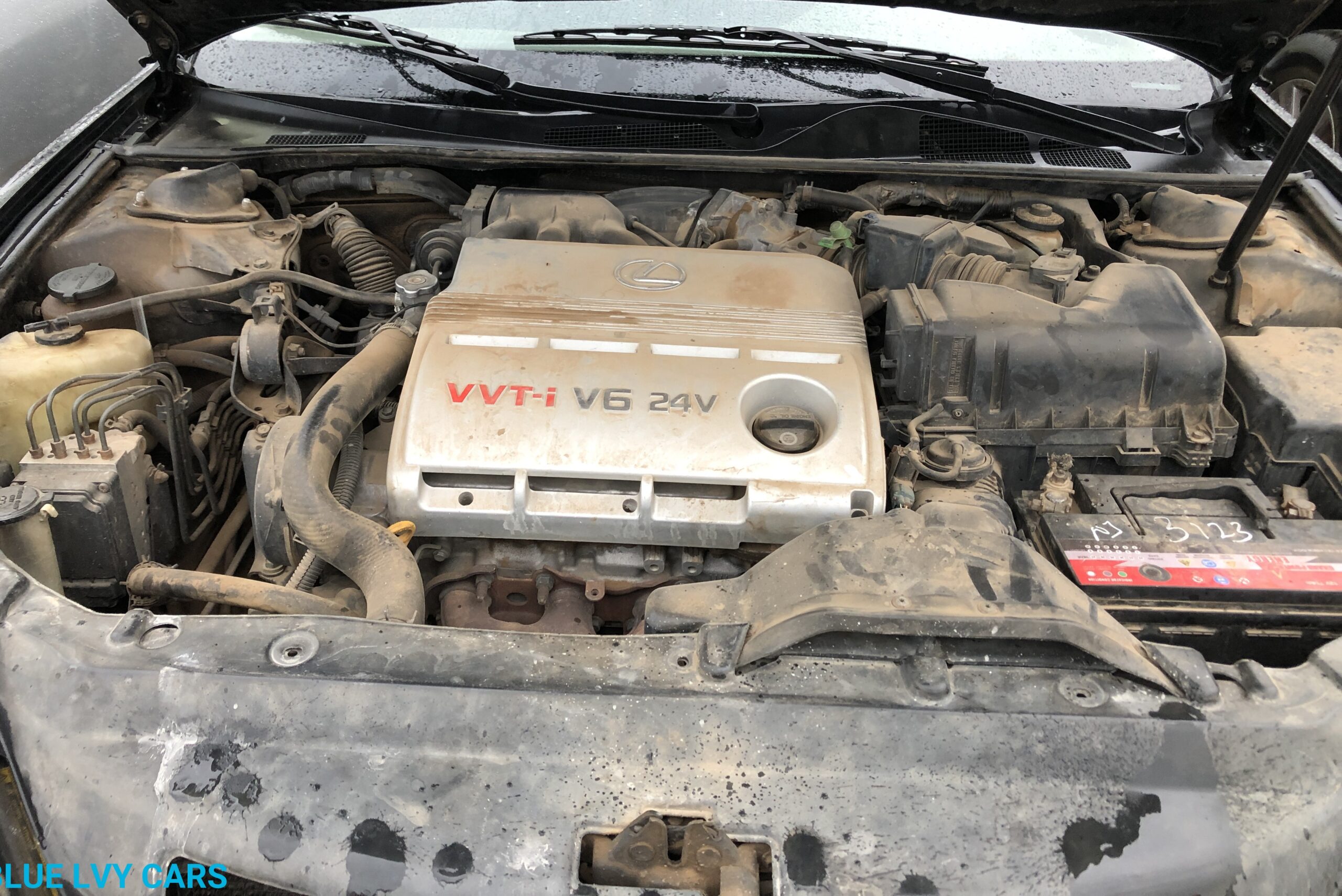 Lexus ES300 Nigeria used neat