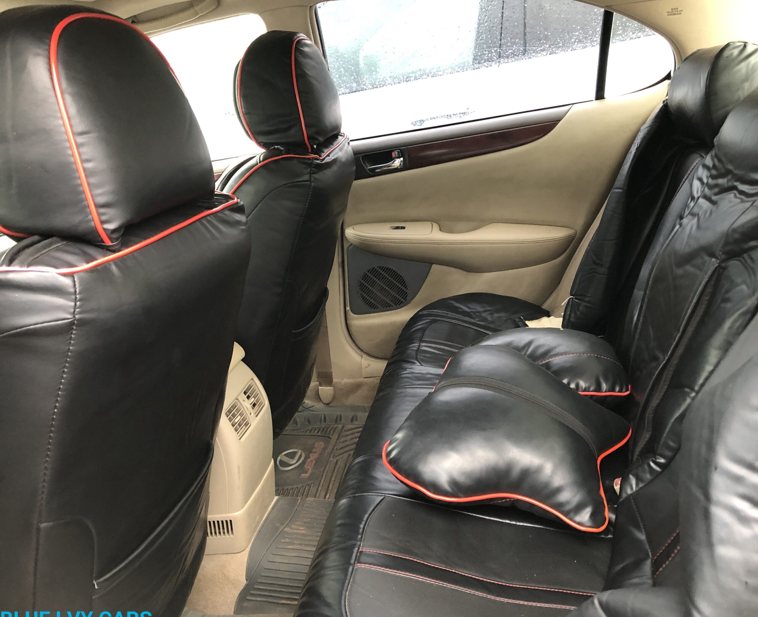 Lexus ES300 Nigeria used neat